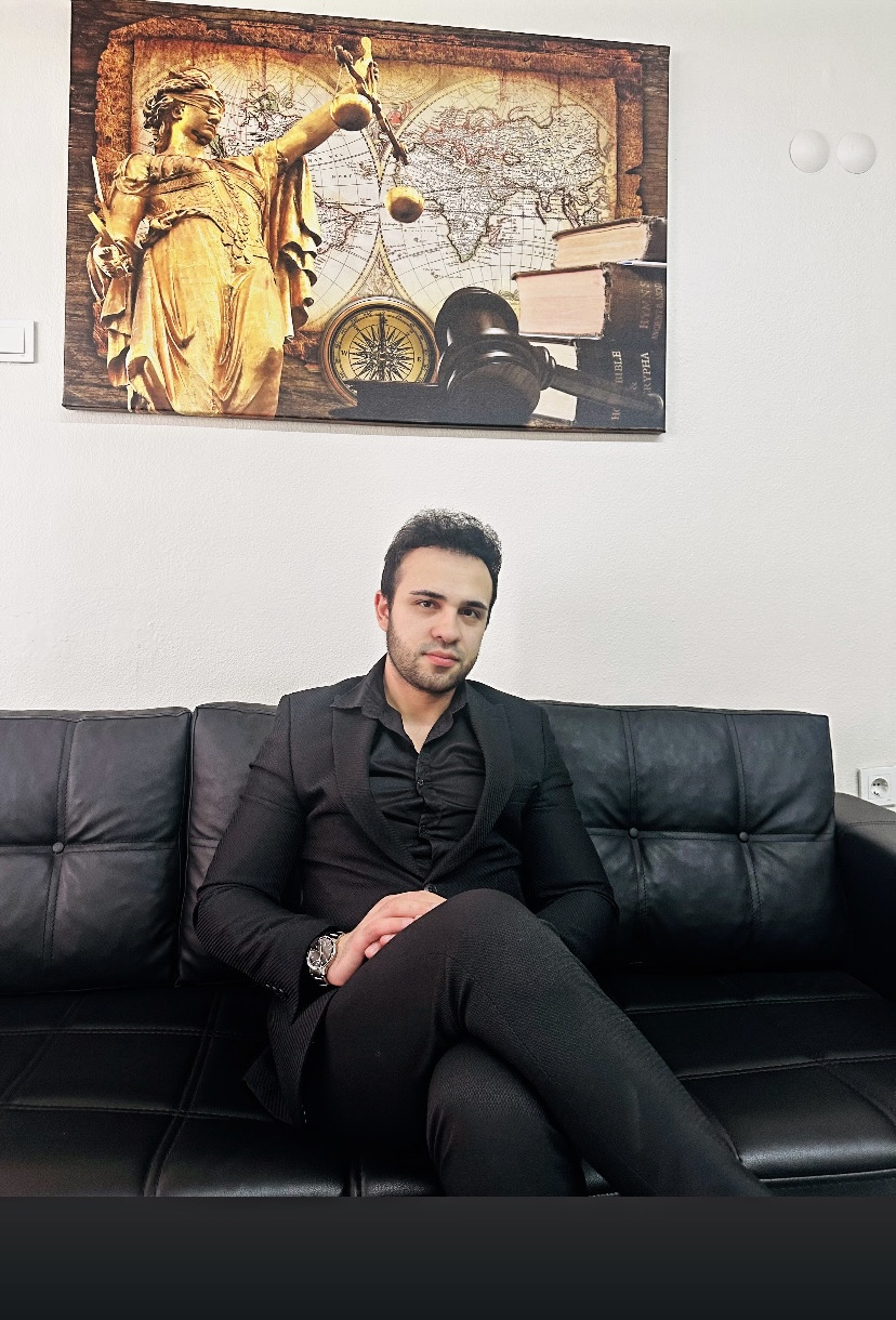 İzmir boşanma avukatı, İzmir ceza avukatı Av. Mert Ali Rıza Sezgin